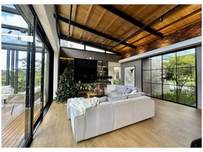 Casa de 3 alcobas en venta en El Portento, Medellín · foto 5 de 18