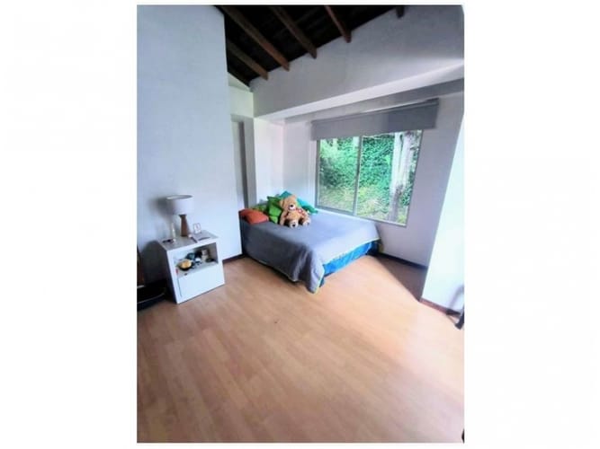 Casa de 4 alcobas en venta en Escobero, Envigado, 390 m² · foto 13 de 22