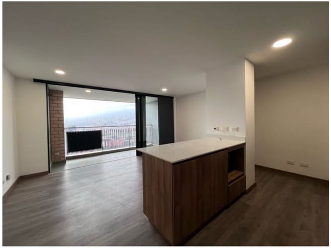 Apartamento de 3 alcobas en venta en San Rafael, Sabaneta, 87 m² · foto 2 de 24