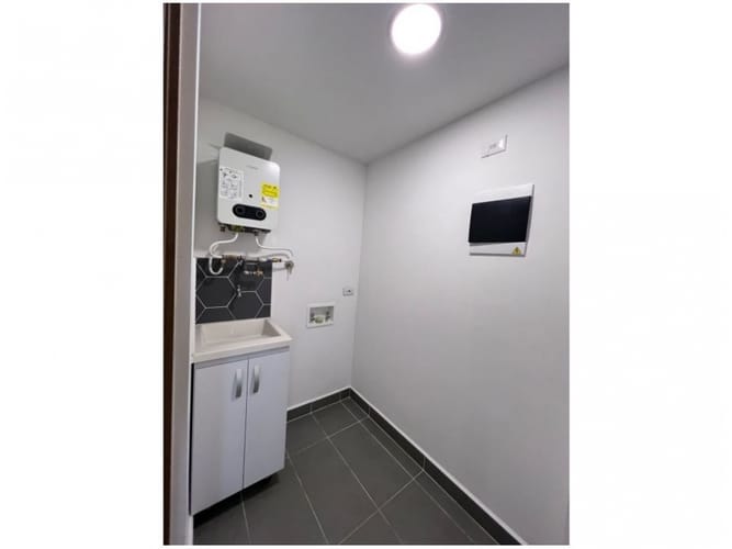 Apartamento de 3 alcobas en venta en San Rafael, Sabaneta, 87 m² · foto 6 de 24