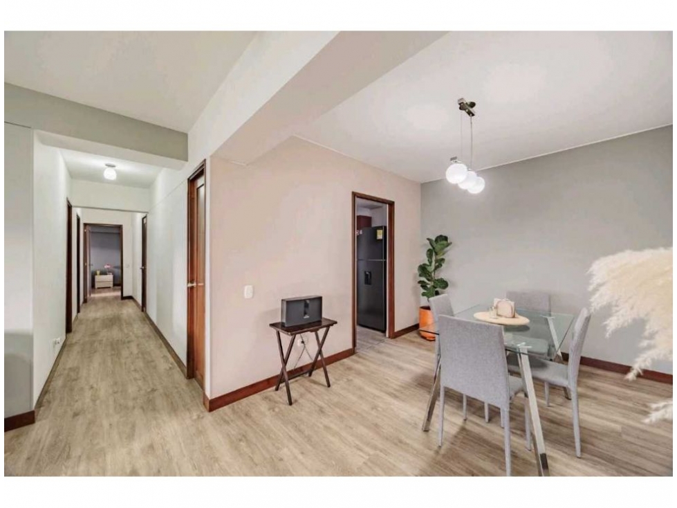 Apartamento en venta en Loma Del Escobero, Envigado · foto 9 de 16