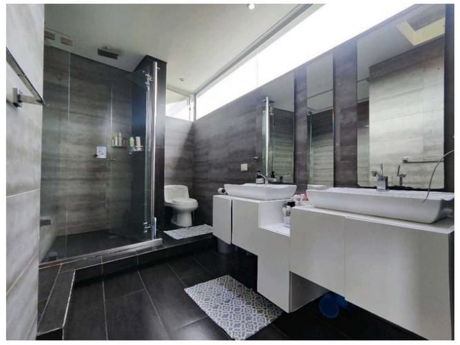 Casa de 4 alcobas en venta en Medellín, 350 m² · foto 8 de 17