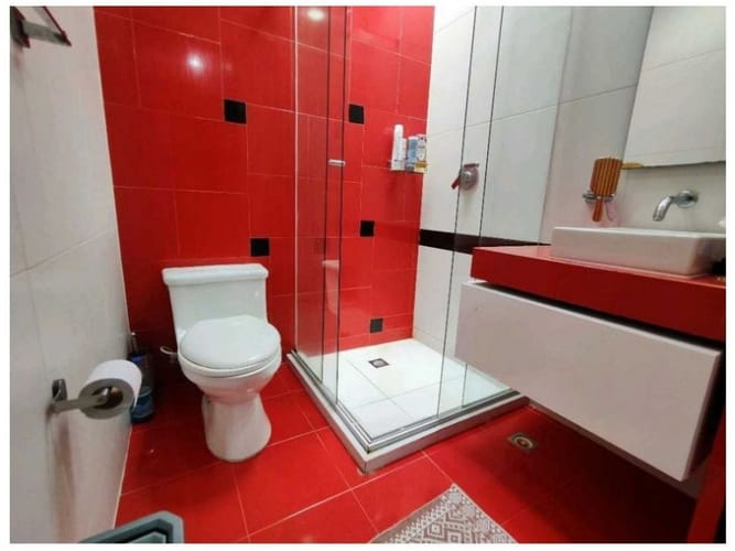 Casa de 4 alcobas en venta en Medellín, 350 m² · foto 11 de 17