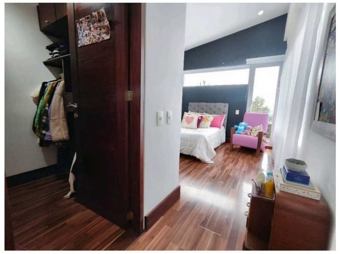 Casa de 4 alcobas en venta en Medellín, 350 m² · foto 13 de 17