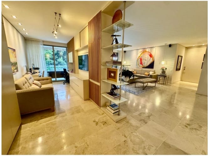 Apartamento de 4 alcobas en venta en Altos Del Poblado, Medellín, 290 m² · foto 5 de 21