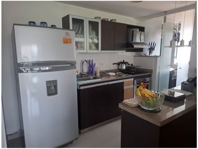 Apartamento en venta en El Poblado, Medellín · foto 2 de 24