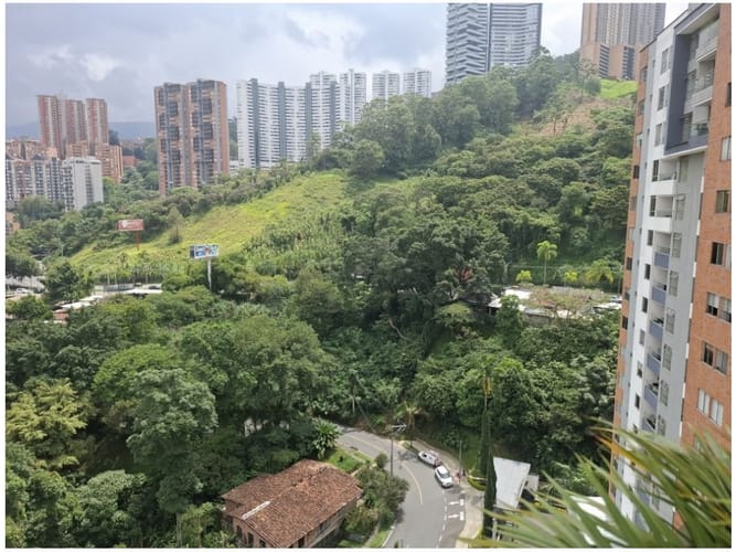 Apartamento en venta en El Poblado, Medellín · foto 8 de 24