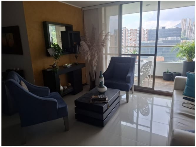 Apartamento en venta en El Poblado, Medellín · foto 12 de 24