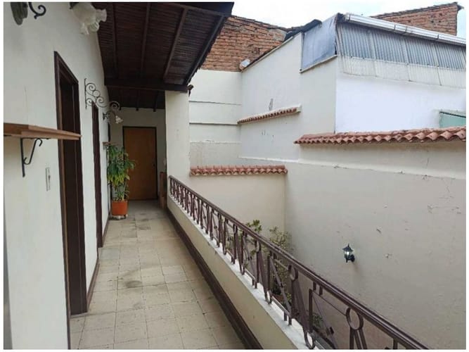 Casa de 5 alcobas en venta en Simon Bolivar, Medellín, 420 m² · foto 7 de 24