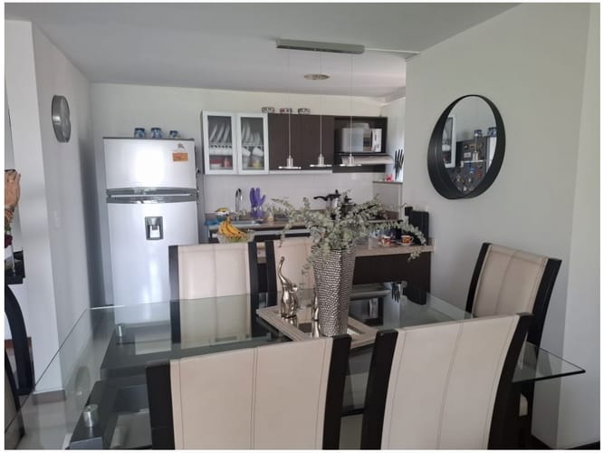 Apartamento en venta en El Poblado, Medellín · foto 13 de 24