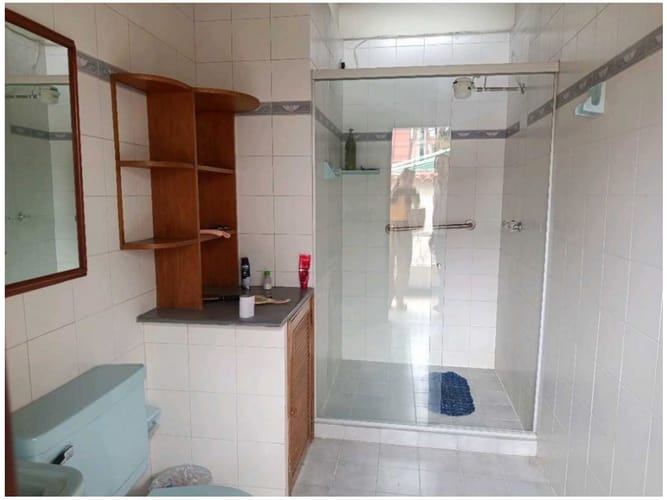Casa de 5 alcobas en venta en Simon Bolivar, Medellín, 420 m² · foto 21 de 24