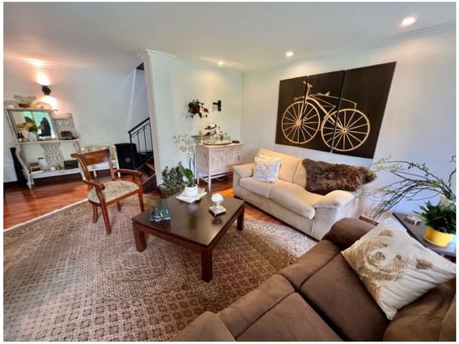 Casa de 3 alcobas en venta en San Lucas, Medellín, 248 m² · foto 8 de 24