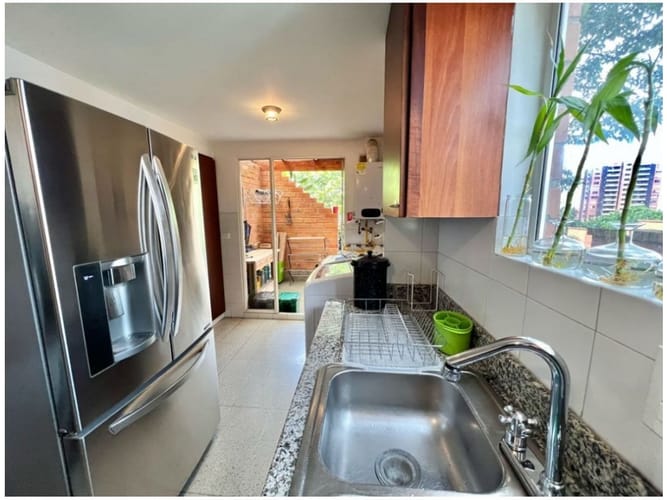 Casa de 3 alcobas en venta en San Lucas, Medellín, 248 m² · foto 11 de 24