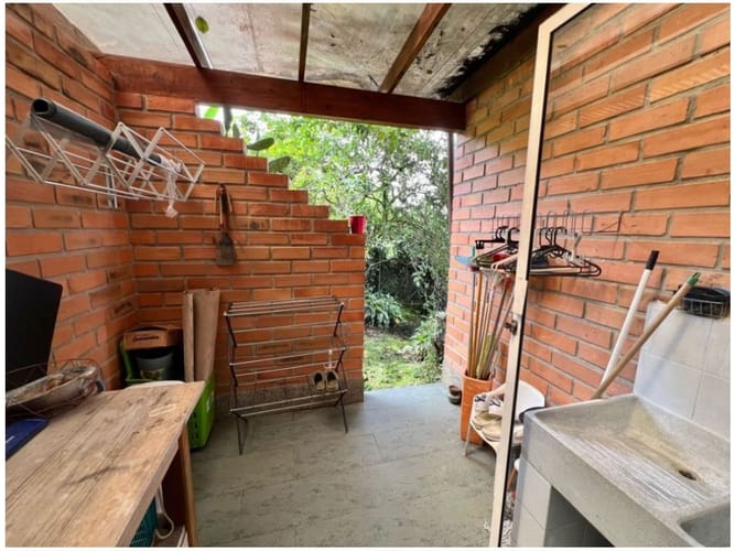 Casa de 3 alcobas en venta en San Lucas, Medellín, 248 m² · foto 13 de 24