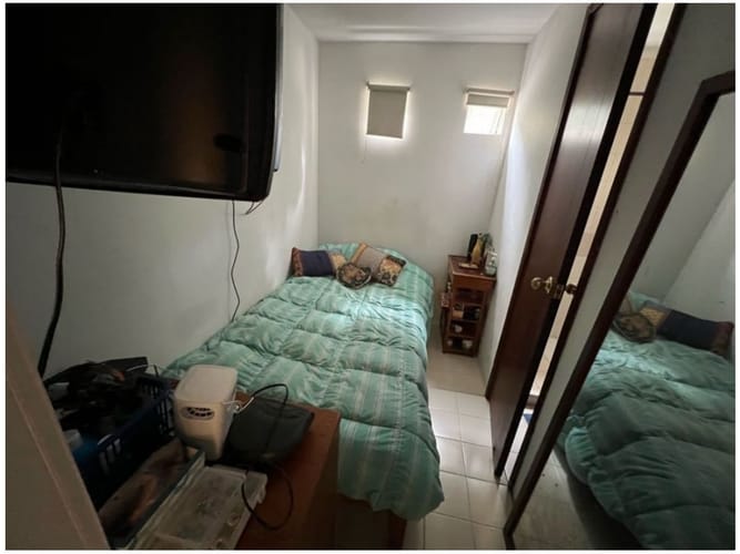 Casa de 3 alcobas en venta en San Lucas, Medellín, 248 m² · foto 14 de 24