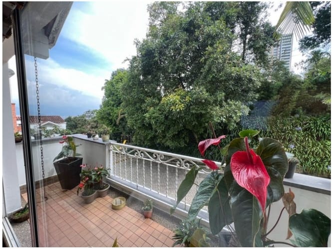 Casa de 3 alcobas en venta en San Lucas, Medellín, 248 m² · foto 16 de 24