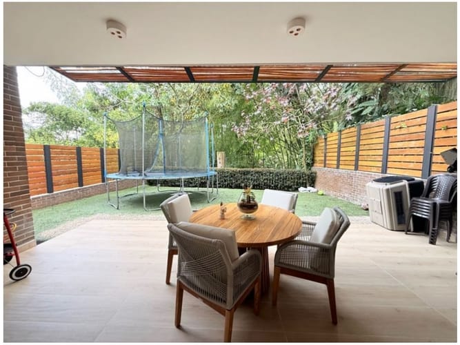 Casa de 3 alcobas en venta en Santa Catalina, Envigado, 259 m² · foto 6 de 24