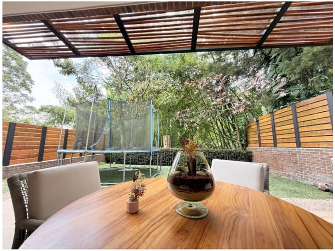 Casa de 3 alcobas en venta en Santa Catalina, Envigado, 259 m² · foto 9 de 24