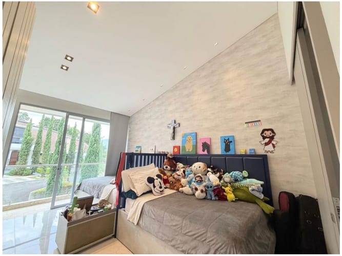 Casa de 3 alcobas en venta en Santa Catalina, Envigado, 259 m² · foto 23 de 24