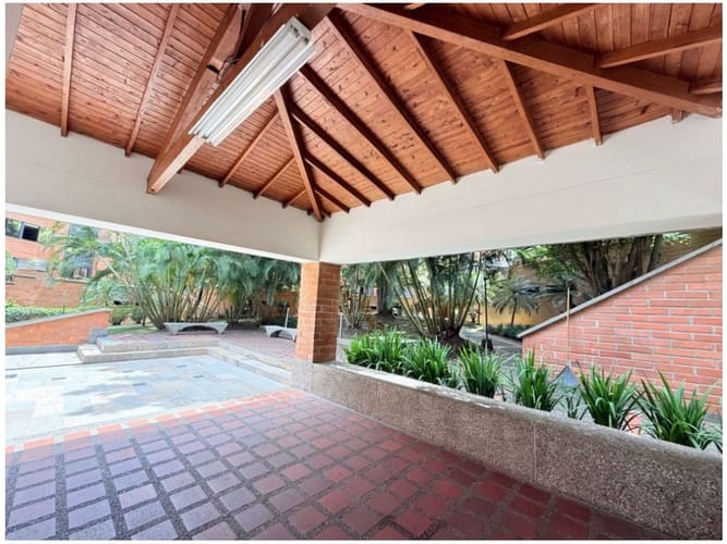 Apartamento en venta en El Poblado, Medellín · foto 22 de 24