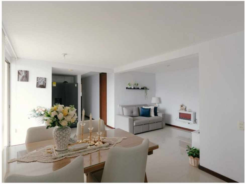 Apartamento en venta en Loma Del Barro, Envigado · foto 3 de 24