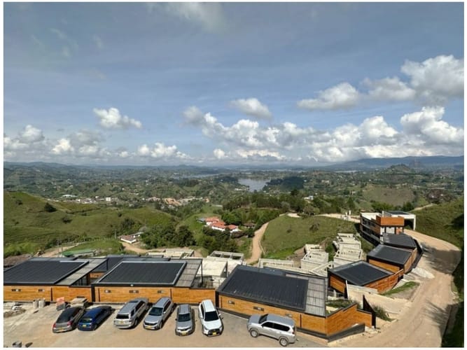 Apartaestudio en venta en El Roble, Medellín, 65 m² · foto 7 de 10