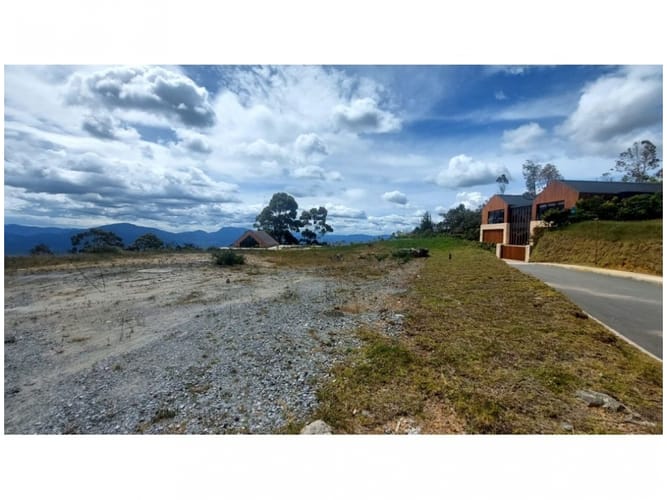 Lote en venta en Vía Las Palmas, Envigado, 1793 m² · foto 2 de 19