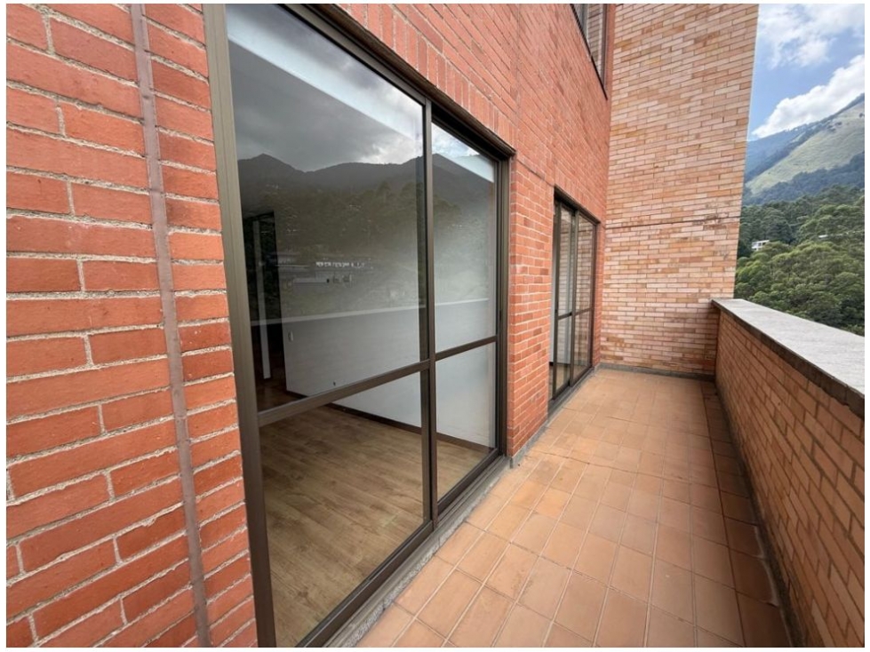 Apartamento en venta en El Poblado, Medellín · foto 9 de 22