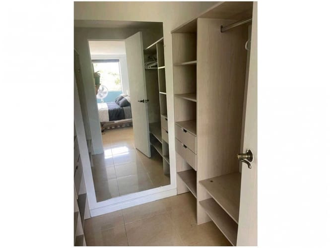 Apartamento de 3 alcobas en venta en El Poblado, Medellín, 134 m² · foto 9 de 10