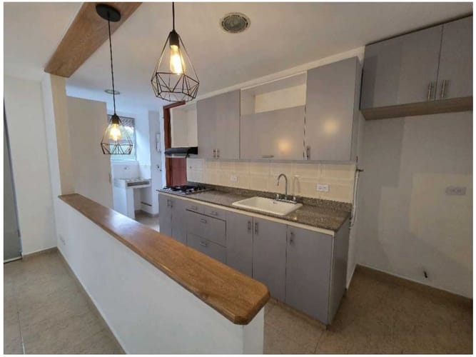Apartamento en venta en Zuñiga, Medellín · foto 2 de 12