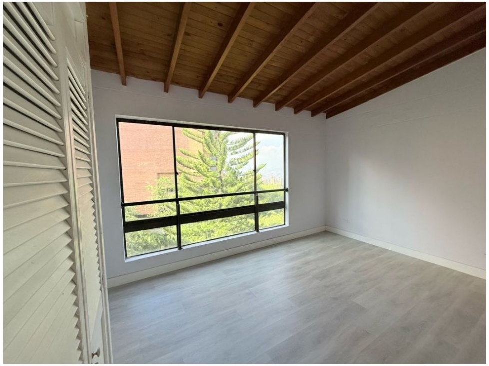 Apartamento en venta en El Poblado, Medellín · foto 4 de 21
