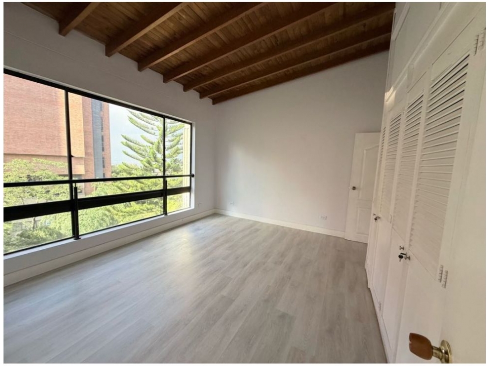 Apartamento en venta en El Poblado, Medellín · foto 5 de 21