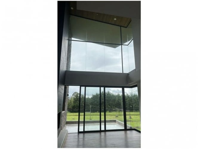 Apartamento de 2 alcobas en venta en Llano Grande, Rionegro, 109 m² · foto 5 de 11