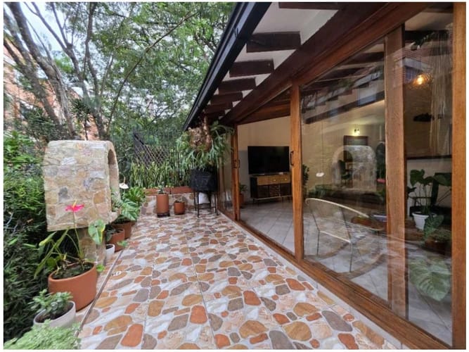 Casa en venta en Loma Del Escobero, Envigado · foto 2 de 24