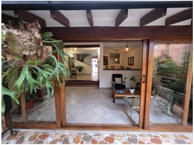 Casa en venta en Loma Del Escobero, Envigado · foto 3 de 24