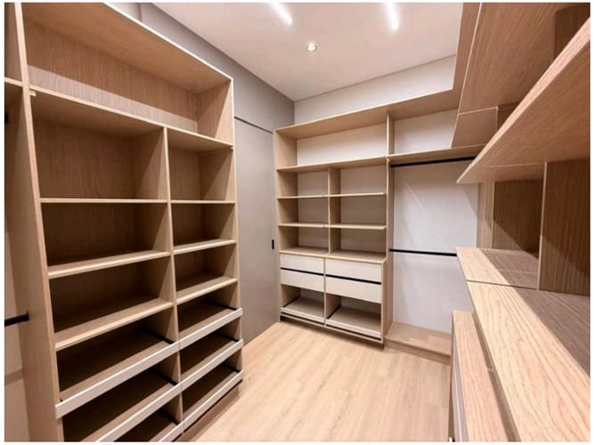 Casa de 3 alcobas en venta en Vía Las Palmas, Envigado, 330 m² · foto 8 de 16