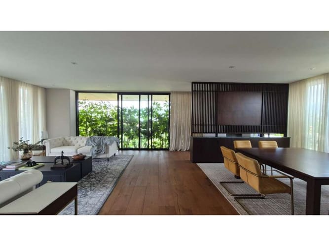 Apartamento de 3 alcobas en venta en El Poblado, Medellín, 368 m² · foto 6 de 6
