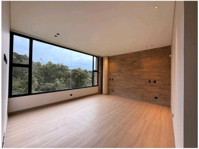 Casa de 3 alcobas en venta en Vía Las Palmas, Envigado, 330 m² · foto 9 de 16