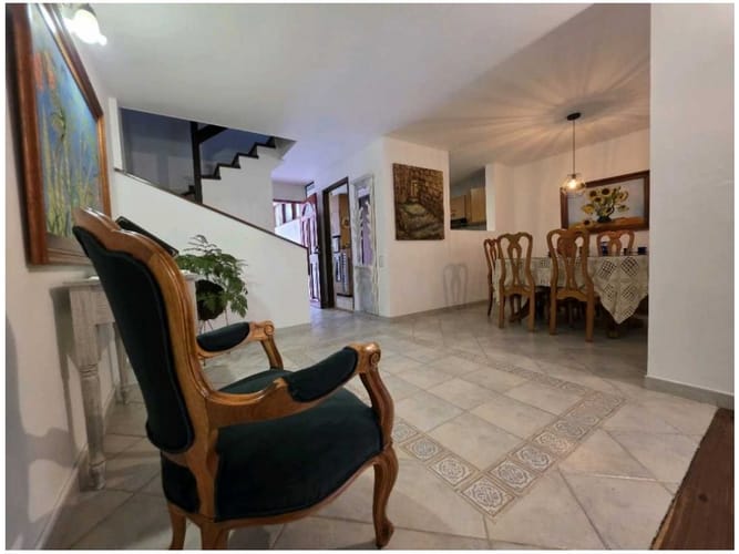 Casa en venta en Loma Del Escobero, Envigado · foto 10 de 24