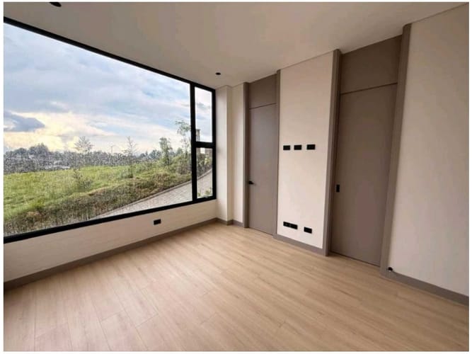 Casa de 3 alcobas en venta en Vía Las Palmas, Envigado, 330 m² · foto 10 de 16