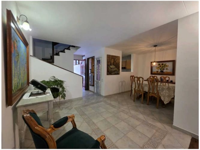 Casa en venta en Loma Del Escobero, Envigado · foto 12 de 24