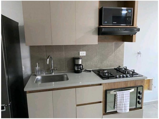 Apartamento en venta en Laureles, Medellín · foto 5 de 18