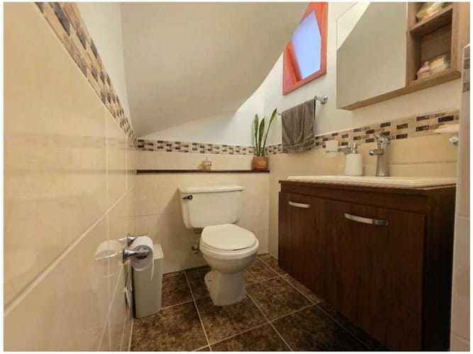 Casa en venta en Loma Del Escobero, Envigado · foto 16 de 24