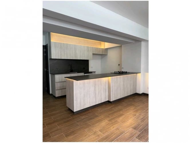 Apartamento de 2 alcobas en venta en Medellín, 65 m² · foto 3 de 15