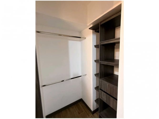 Apartamento de 2 alcobas en venta en Medellín, 65 m² · foto 10 de 15