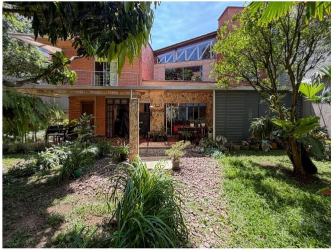 Casa de 5 alcobas en venta en La Doctora, Sabaneta, 150 m² · foto 2 de 24