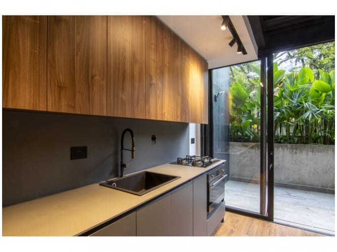 Apartamento de 1 alcoba en venta en Las Lomas, Medellín, 132 m² · foto 2 de 14