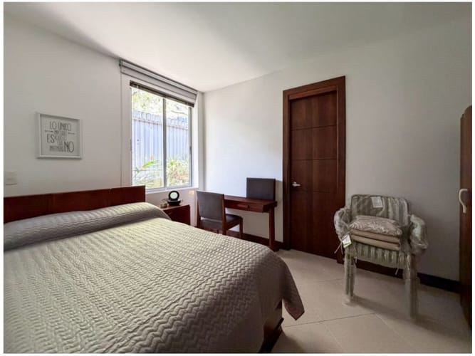 Casa de 5 alcobas en venta en La Doctora, Sabaneta, 150 m² · foto 9 de 24