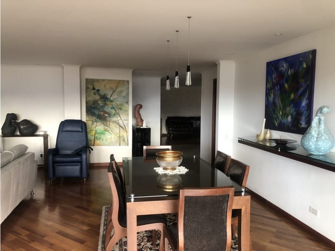 Apartamento de 3 alcobas en venta en El Poblado, Medellín, 232 m² · foto 5 de 6