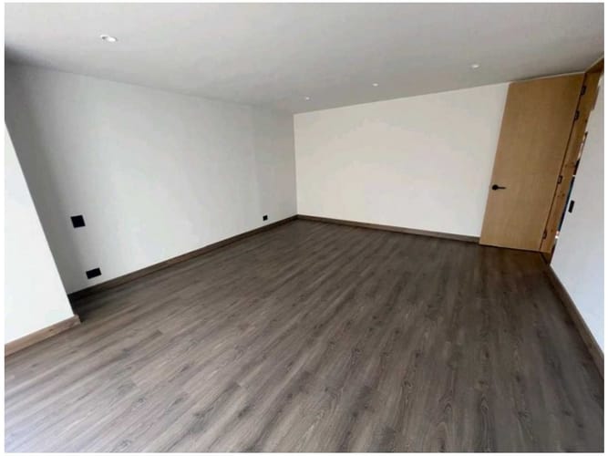 Apartamento de 3 alcobas en venta en El Poblado, Medellín, 188 m² · foto 10 de 12